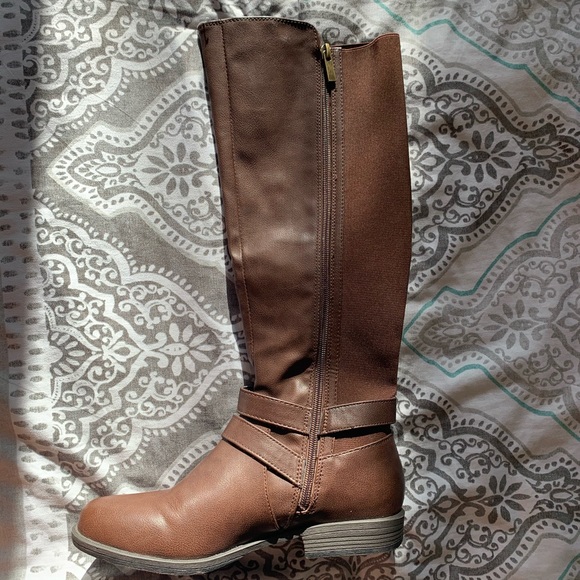 Stretch-Back Riding Boots - Picture 4 of 5